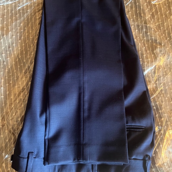 Men’s Blue Tommy Hilfiger Suit - Picture 9 of 10